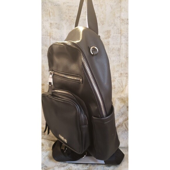 Preowned - Steven Madden Accessory Bag and Madden NYC Polyurethane Backpack EUC main image 11